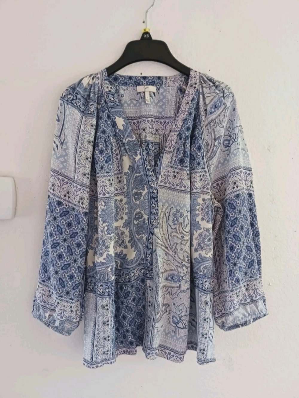JOIE Patch V-Neck Silk Blouse‎